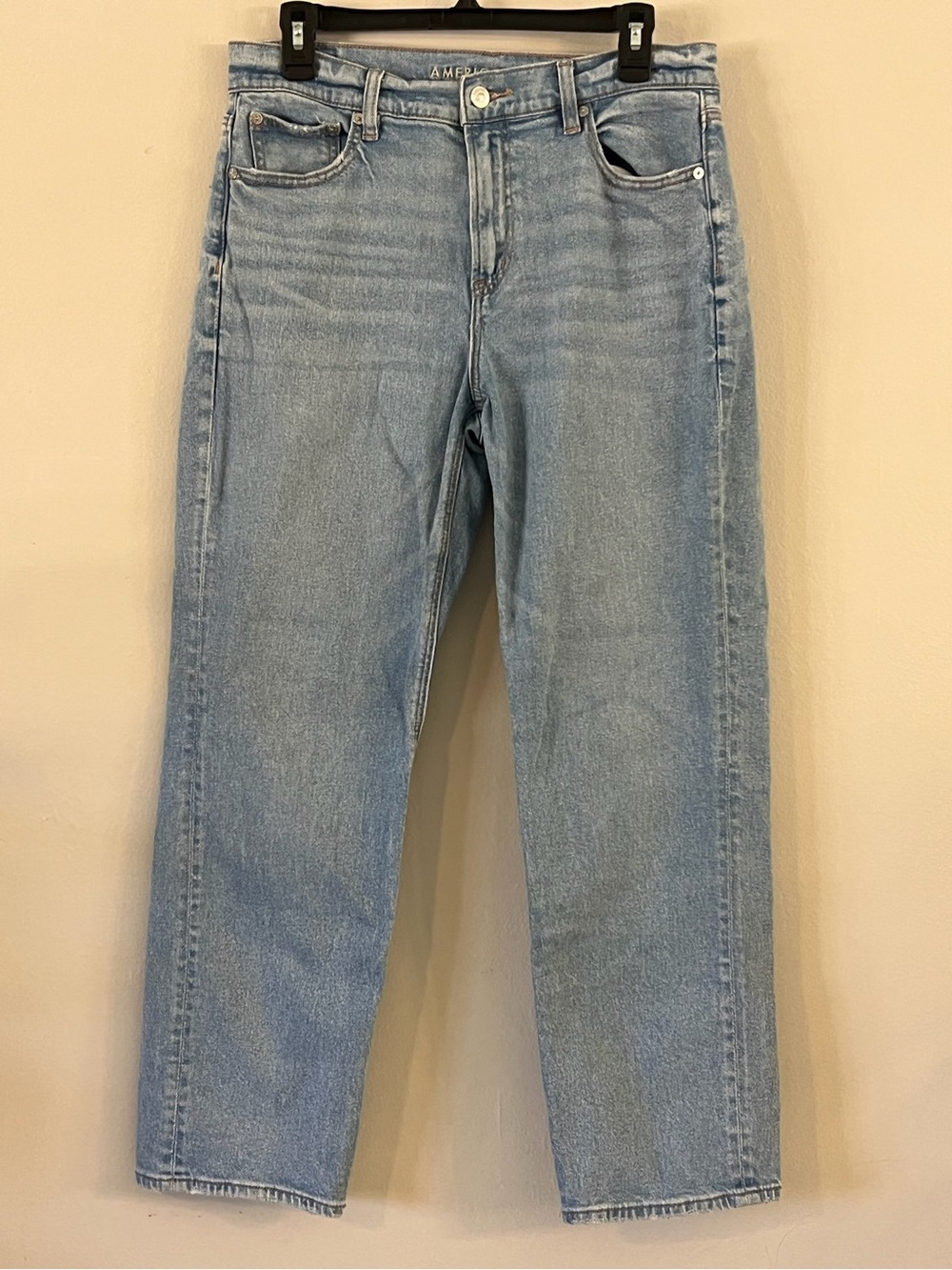American eagle size 10 short Light Wash Straight Leg Jeans